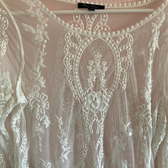 Size small-Honey punch white laced blouse - Picture 2 of 3